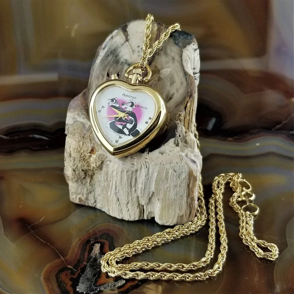 Vintage Warner Brothers PEPE LE PEW Penelope Musical Heart Watch Necklace - Picture 1 of 5